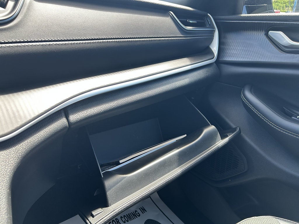 2025 Jeep Grand Cherokee L Altitude X 4x4