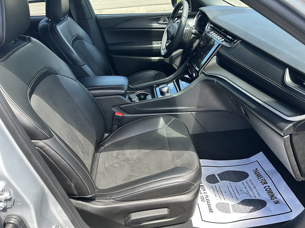 2025 Jeep Grand Cherokee L Altitude X 4x4