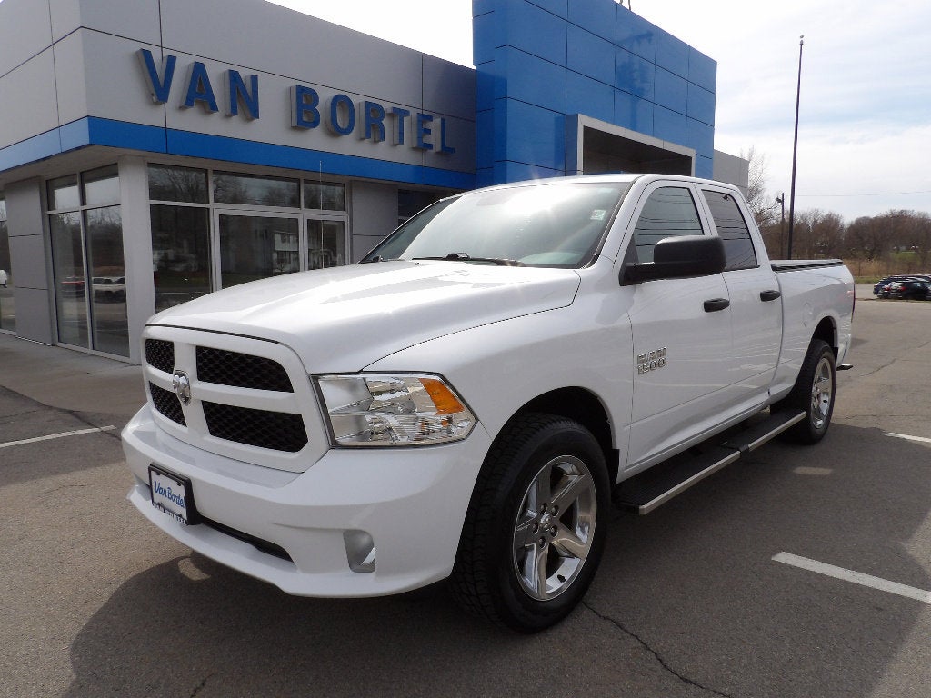 2018 RAM 1500 Express Quad Cab 4x4 6'4" Box