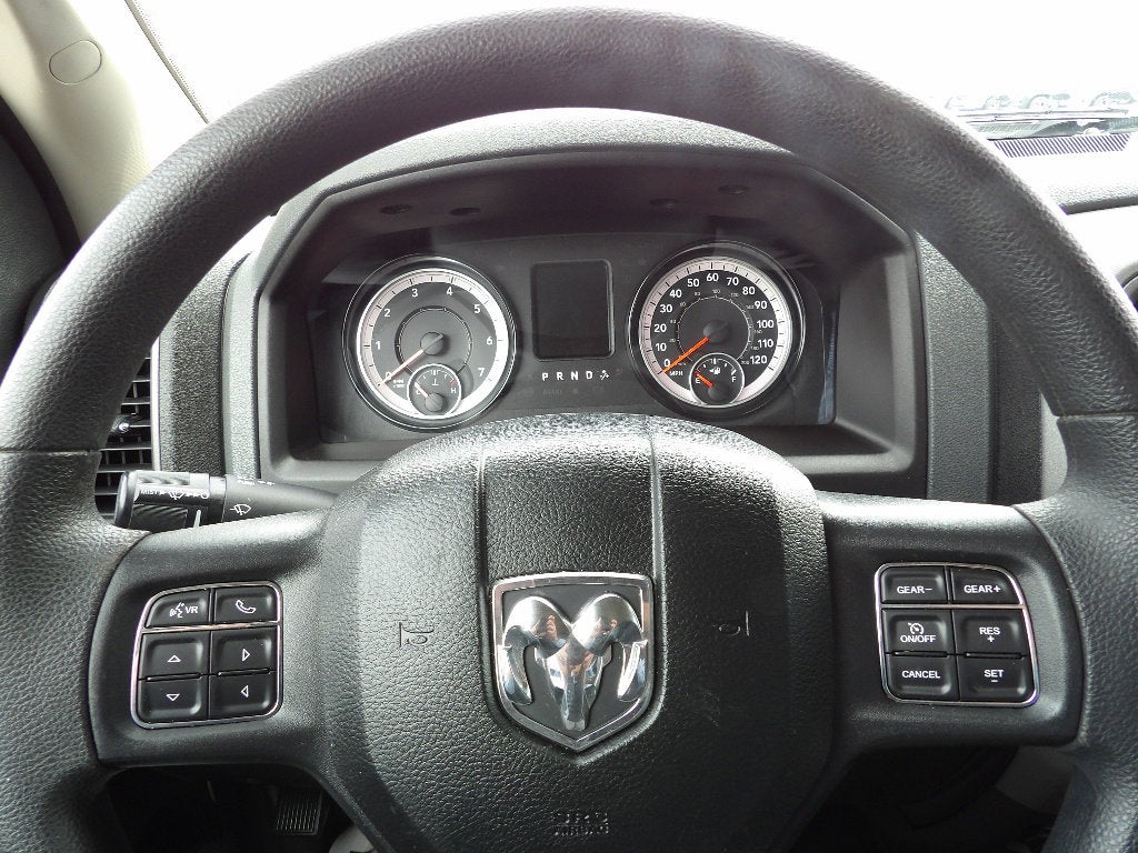 2018 RAM 1500 Express Quad Cab 4x4 6'4" Box