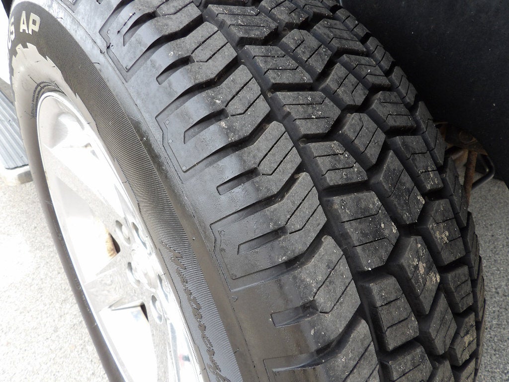 2018 RAM 1500 Express Quad Cab 4x4 6'4" Box