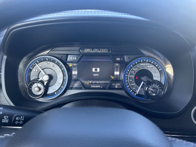 2022 RAM 1500 Limited Crew Cab 4x4 5'7" Box