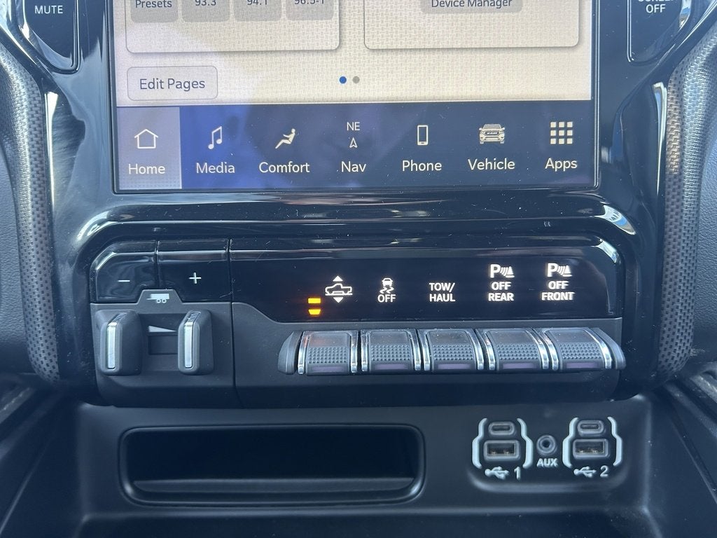 2022 RAM 1500 Limited Crew Cab 4x4 5'7" Box