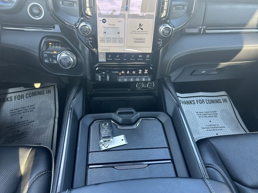 2022 RAM 1500 Limited Crew Cab 4x4 5'7" Box