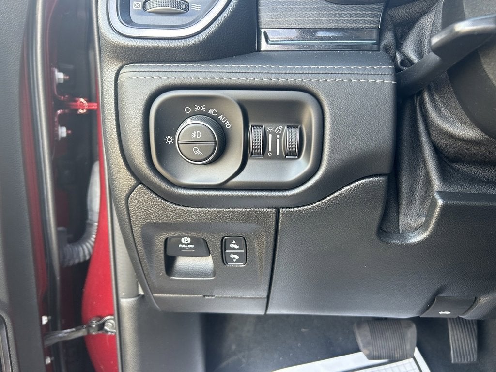 2022 RAM 1500 Limited Crew Cab 4x4 5'7" Box