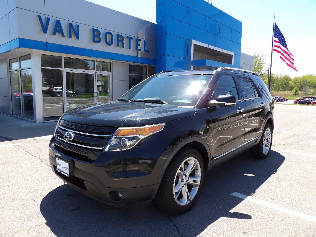2015 Ford Explorer Limited 4x4's photo