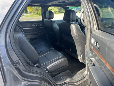 2017 Ford Explorer Platinum