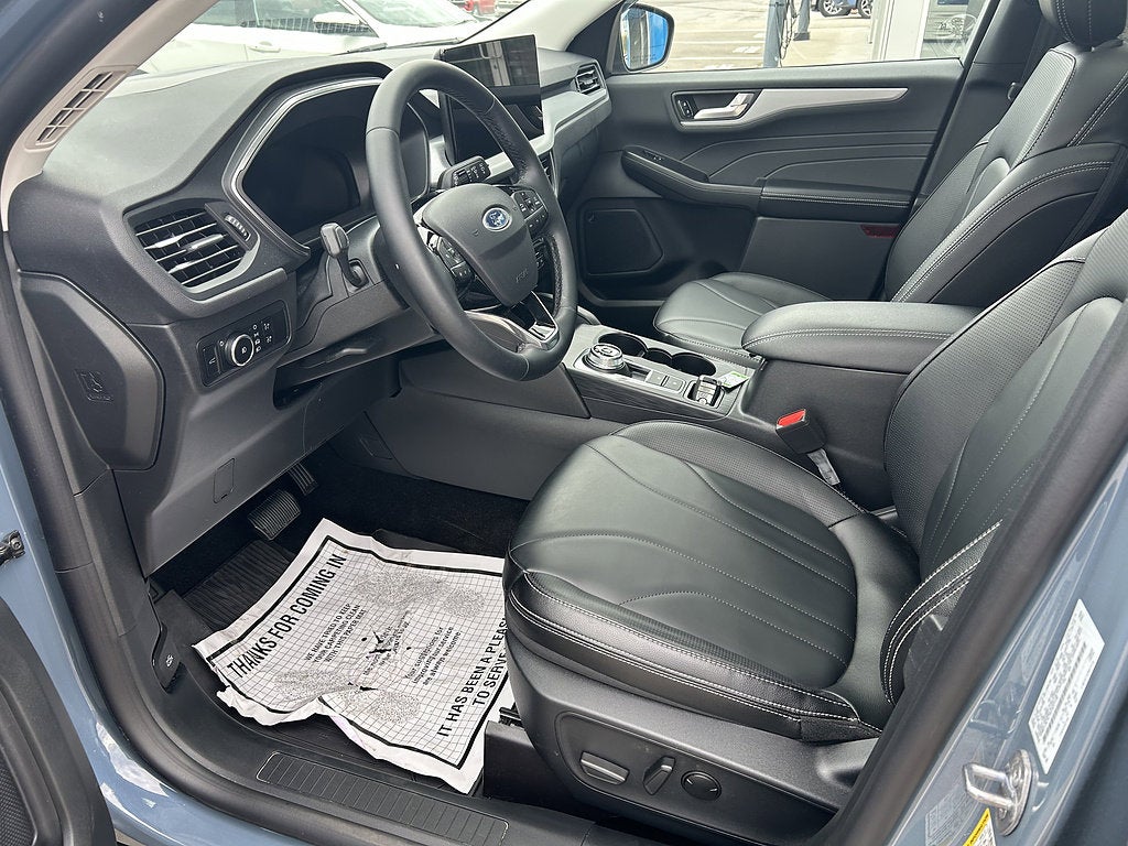 2025 Ford Escape Platinum