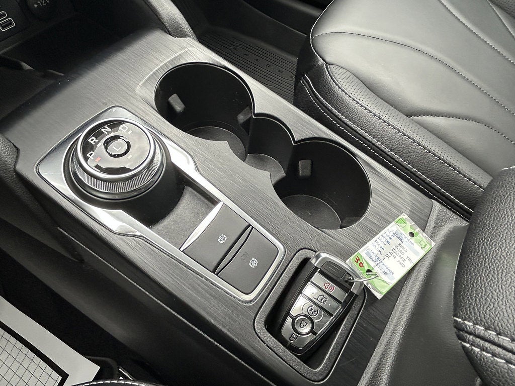 2025 Ford Escape Platinum