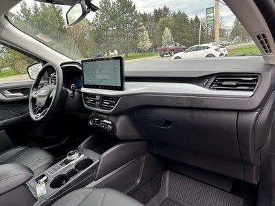 2025 Ford Escape Platinum