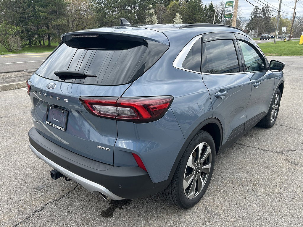 2025 Ford Escape Platinum