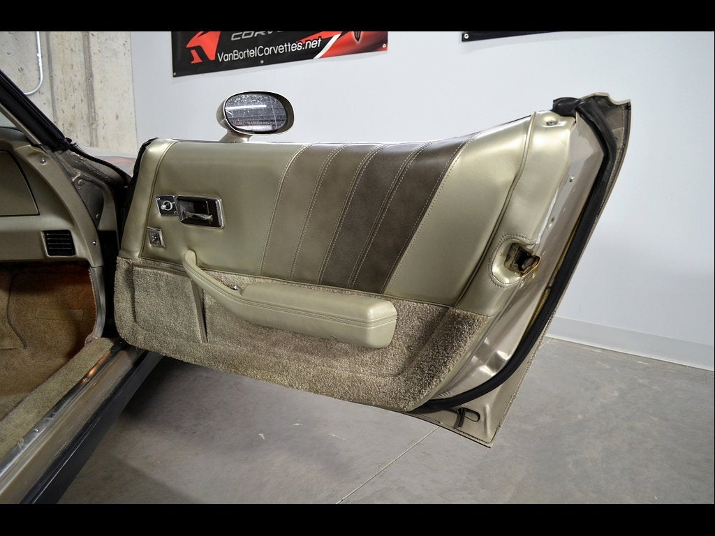 1982 Chevrolet Corvette Base