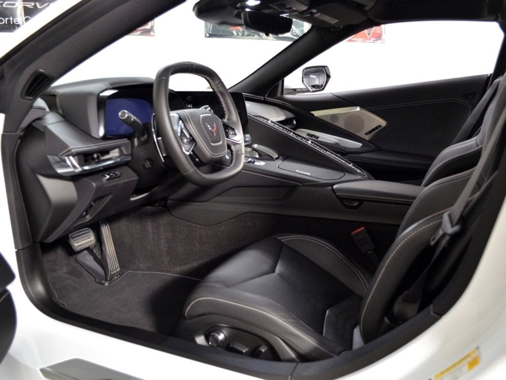 2025 Chevrolet Corvette Stingray 2LT