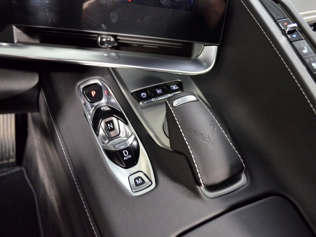 2025 Chevrolet Corvette Stingray 2LT