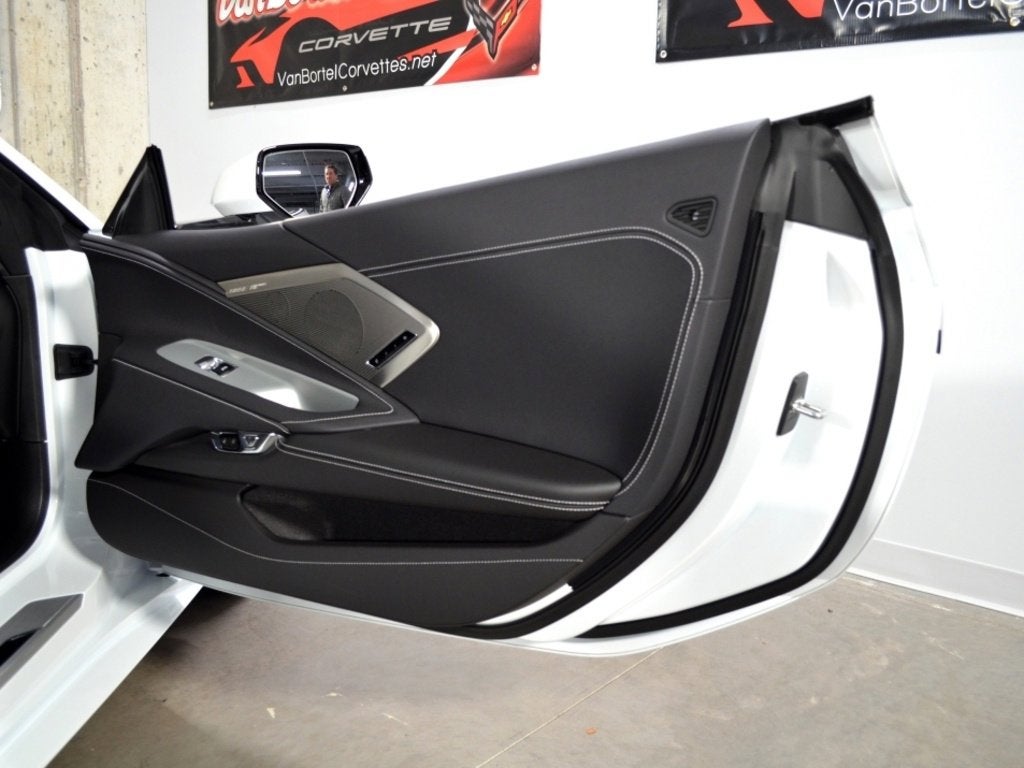 2025 Chevrolet Corvette Stingray 2LT