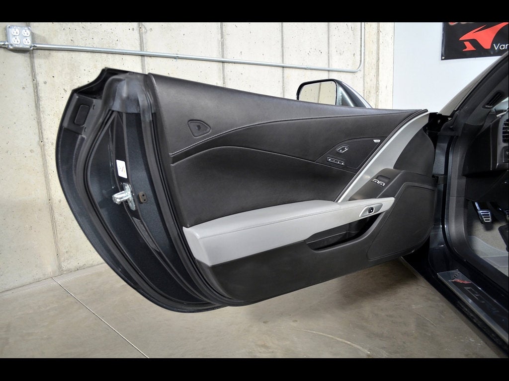 2017 Chevrolet Corvette Stingray 2LT