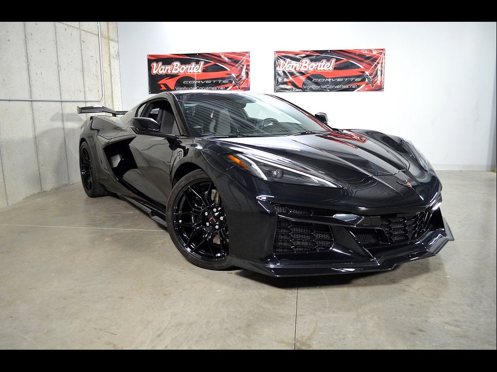 2024 Chevrolet Corvette 1LZ