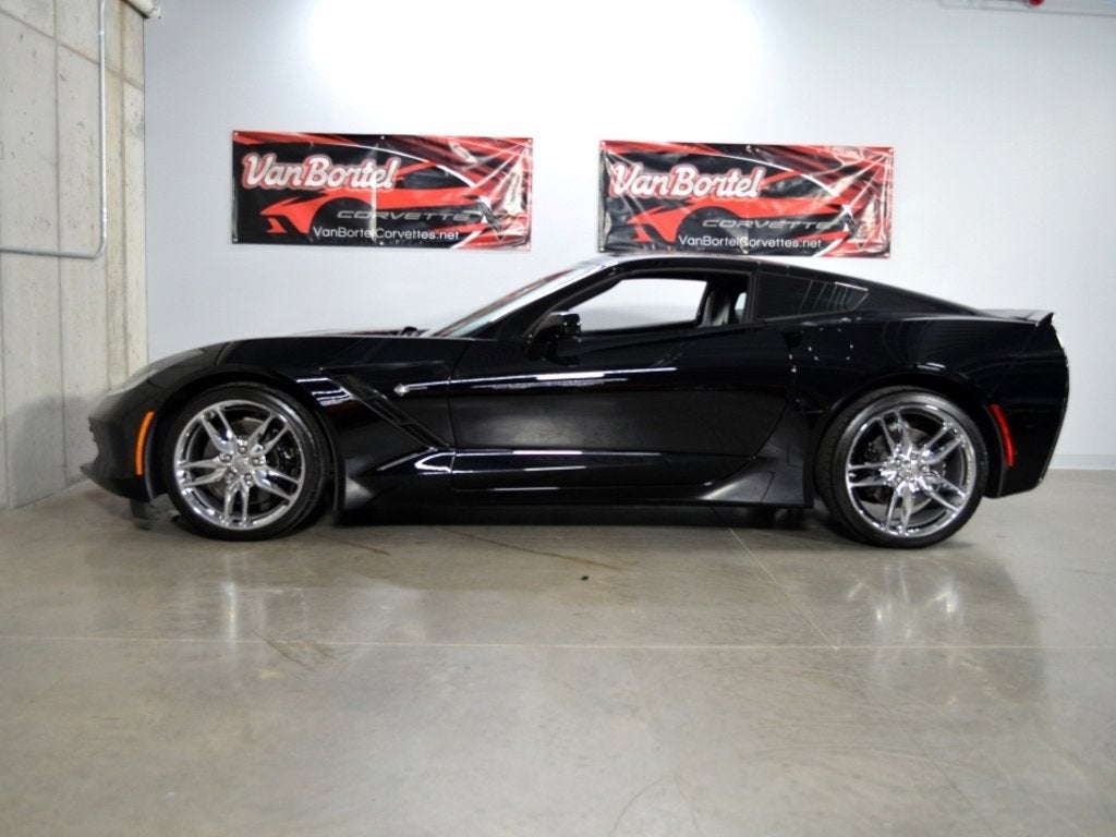 2017 Chevrolet Corvette Stingray Z51 2LT