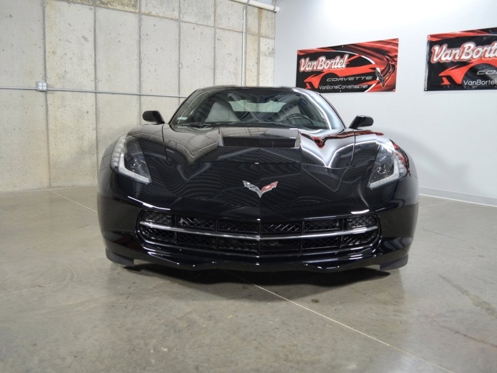 2017 Chevrolet Corvette Stingray Z51 2LT