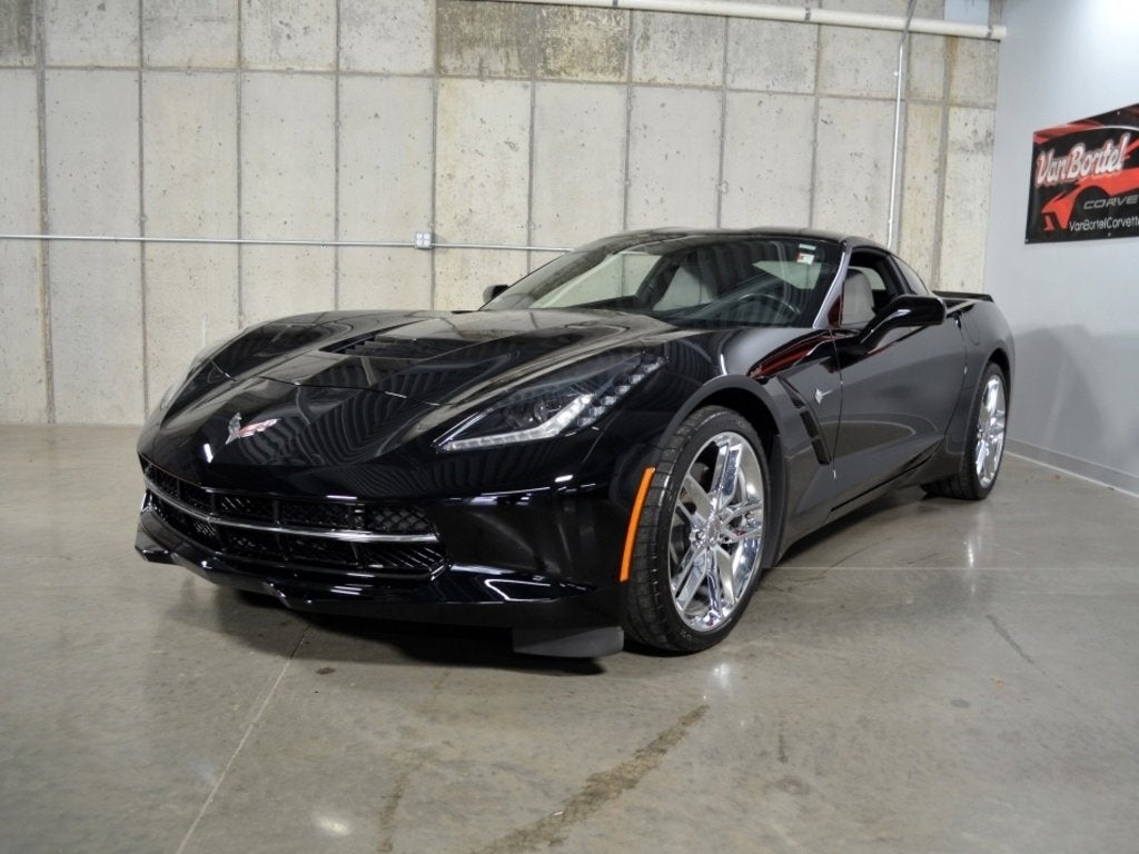 2017 Chevrolet Corvette Stingray Z51 2LT