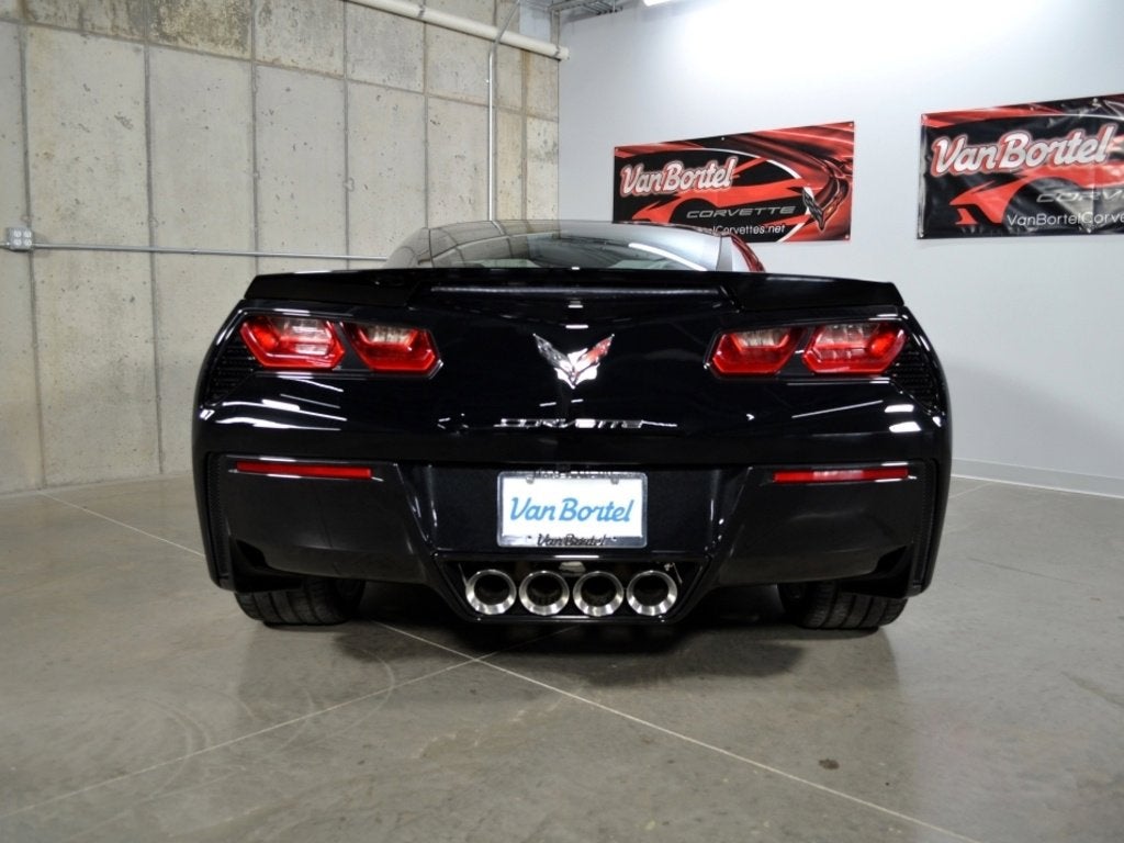 2017 Chevrolet Corvette Stingray Z51 2LT
