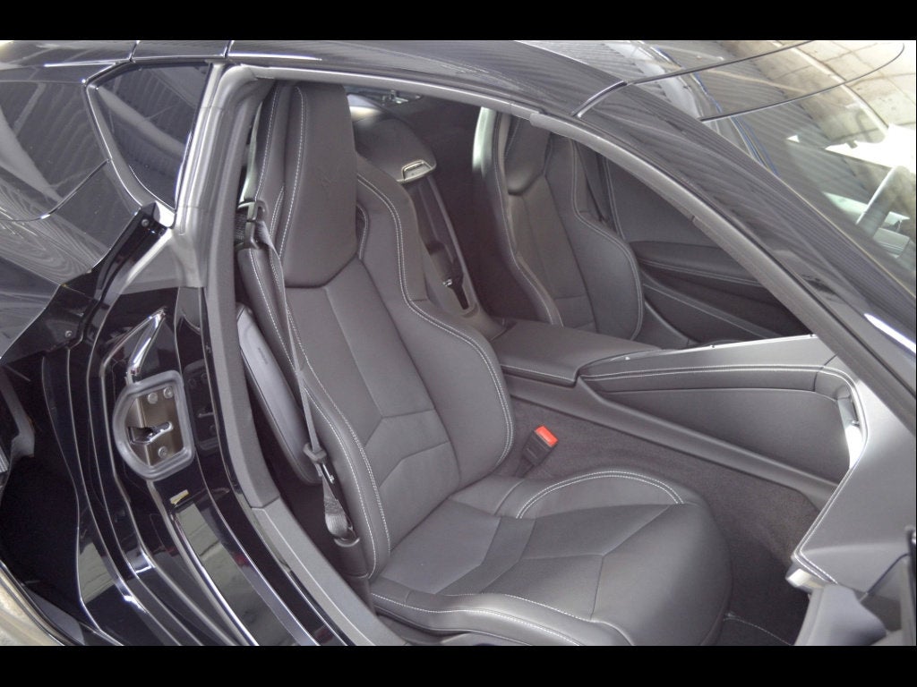 2025 Chevrolet Corvette E-Ray 2LZ