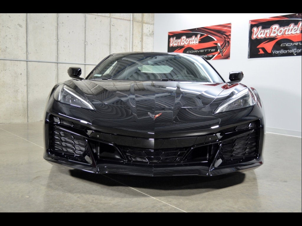 2025 Chevrolet Corvette E-Ray 2LZ