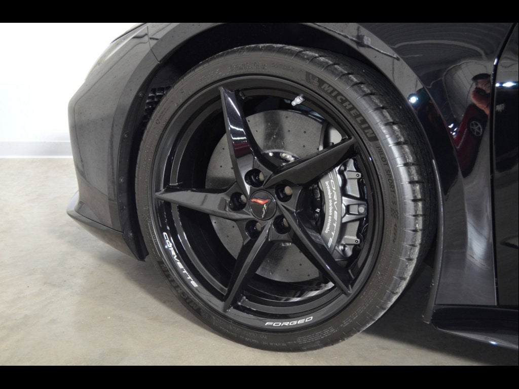 2025 Chevrolet Corvette E-Ray 2LZ