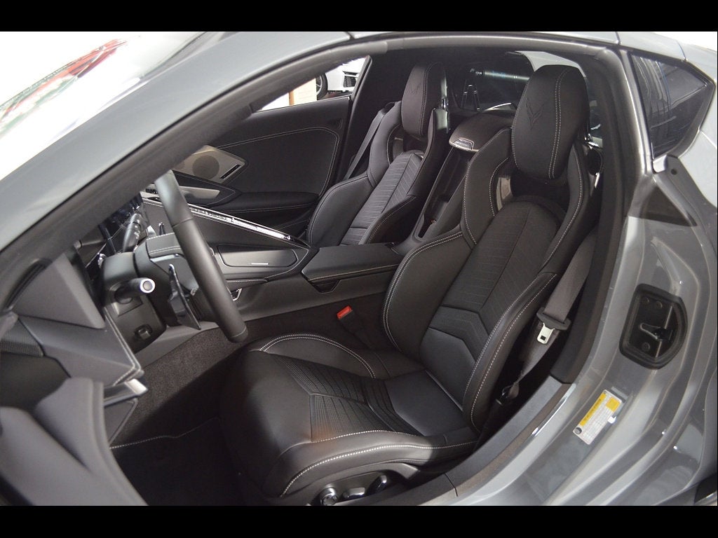 2025 Chevrolet Corvette E-Ray 2LZ