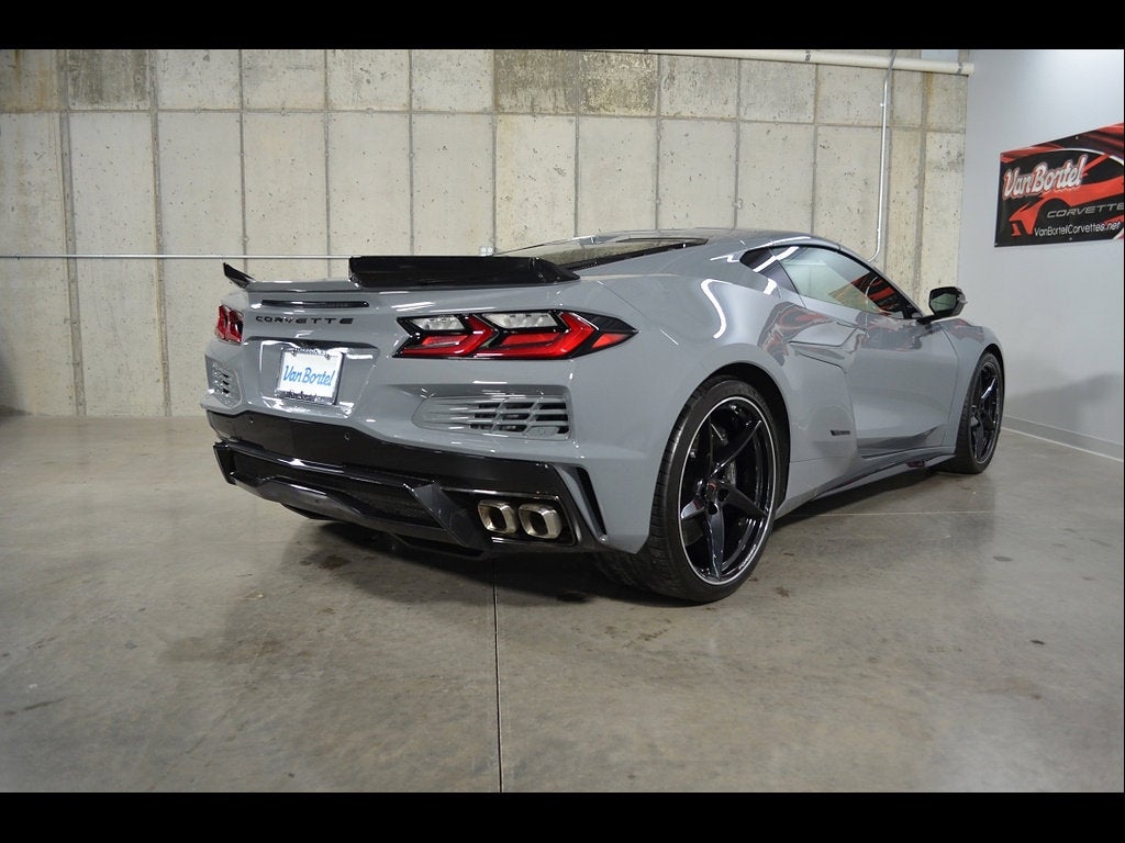 2025 Chevrolet Corvette E-Ray 2LZ