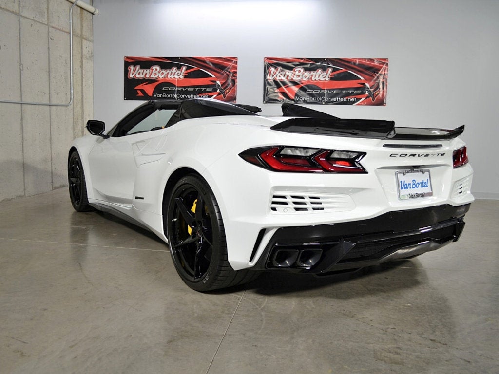 2025 Chevrolet Corvette E-Ray 2LZ