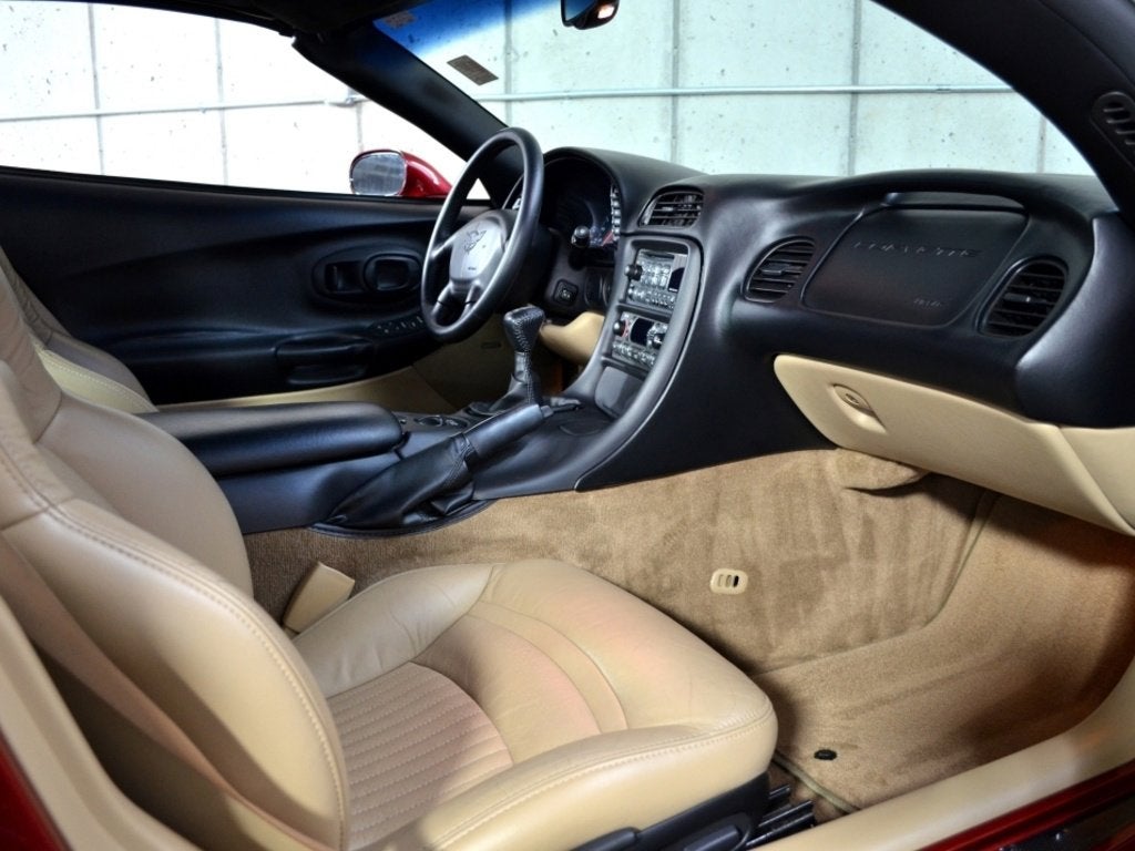 2004 Chevrolet Corvette 2DR CPE