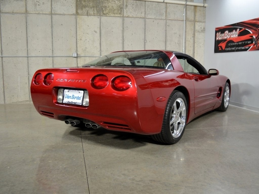 2004 Chevrolet Corvette 2DR CPE