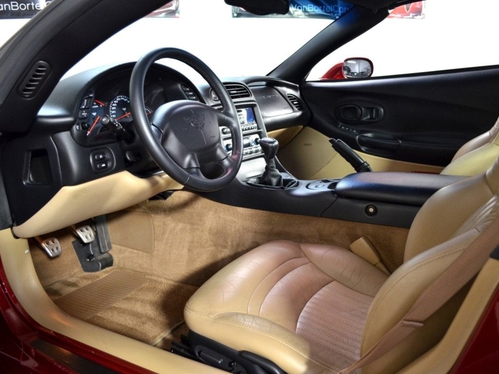 2004 Chevrolet Corvette 2DR CPE