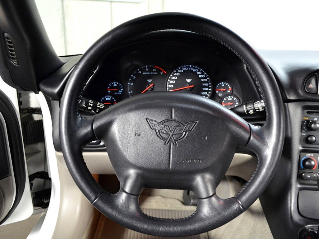 2004 Chevrolet Corvette 2DR CPE