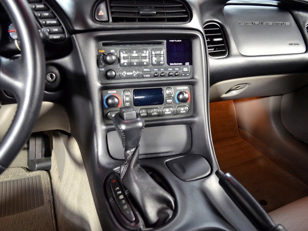 2004 Chevrolet Corvette 2DR CPE