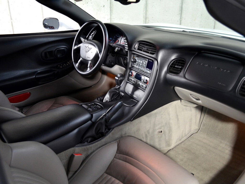 2004 Chevrolet Corvette 2DR CPE