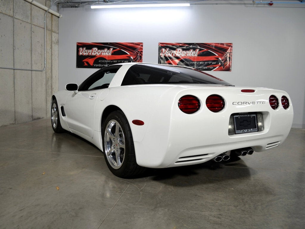 2004 Chevrolet Corvette 2DR CPE