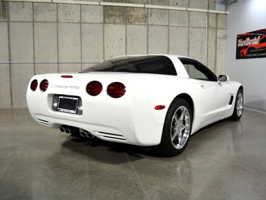 2004 Chevrolet Corvette 2DR CPE