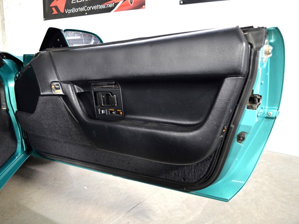 1991 Chevrolet Corvette 2DR CONV