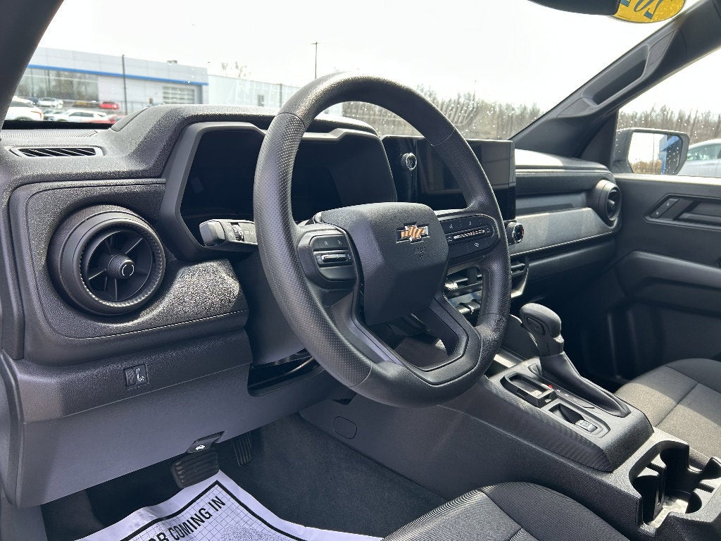 2023 Chevrolet Colorado WT