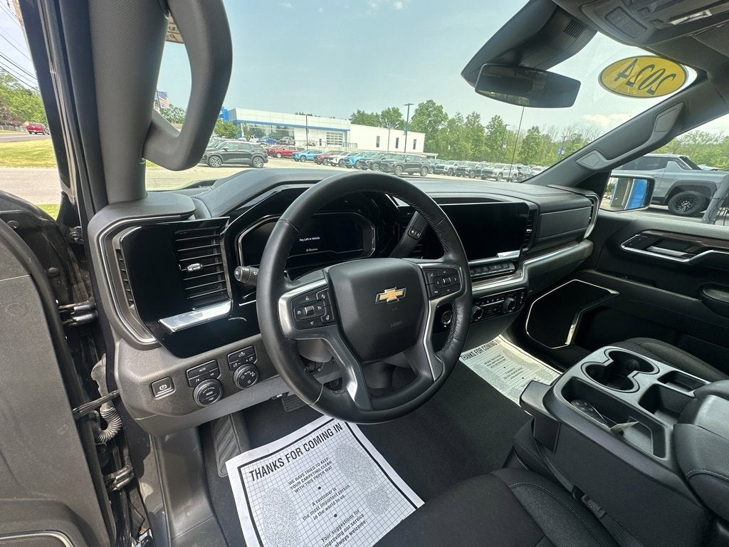 2024 Chevrolet Silverado 1500 LT (2FL)