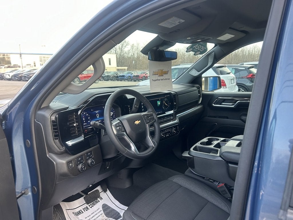 2024 Chevrolet Silverado 1500 LT (2FL)
