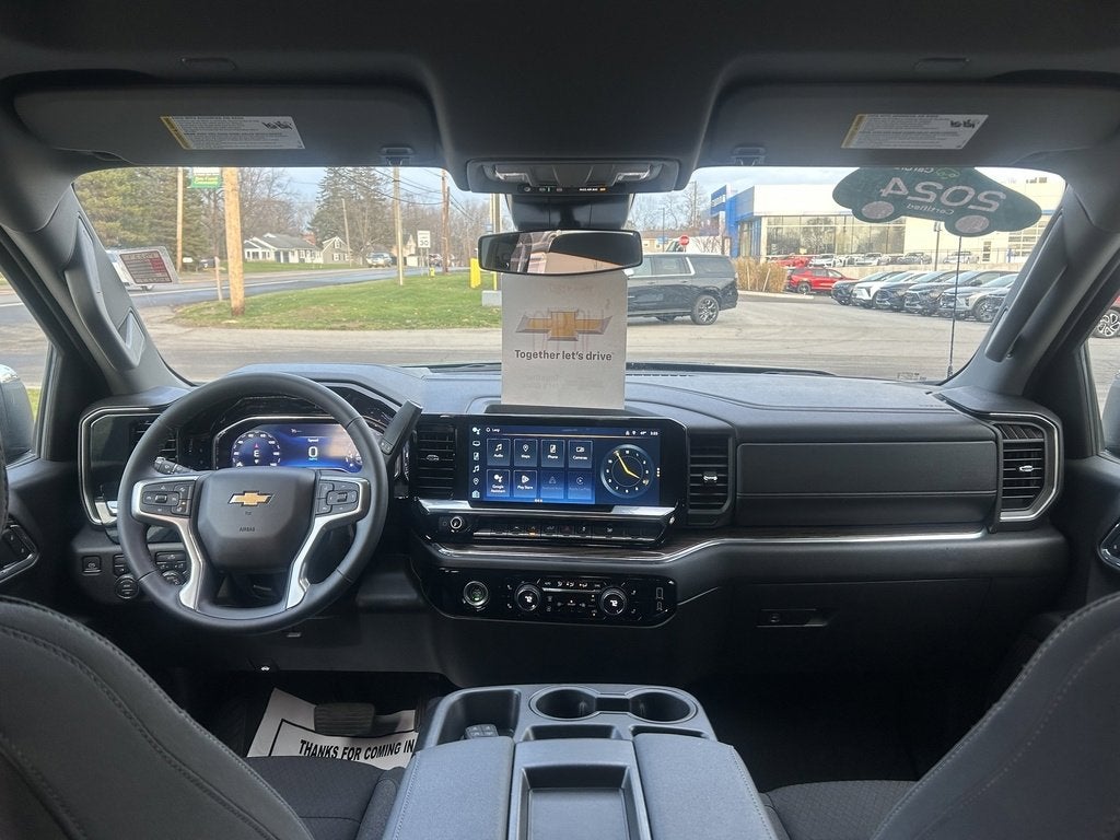 2024 Chevrolet Silverado 1500 LT (2FL)
