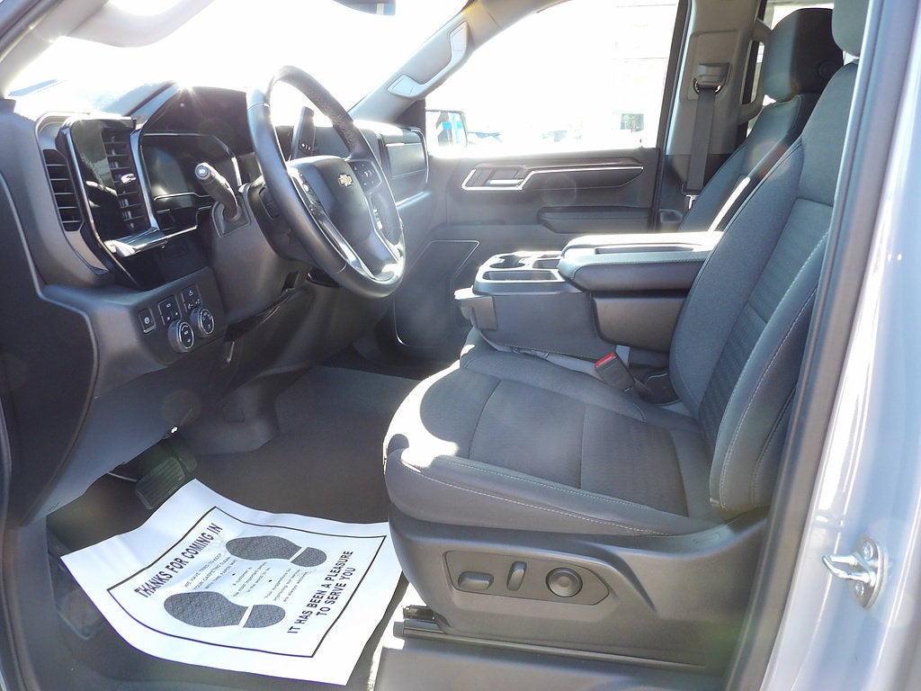 2024 Chevrolet Silverado 1500 LT (2FL)