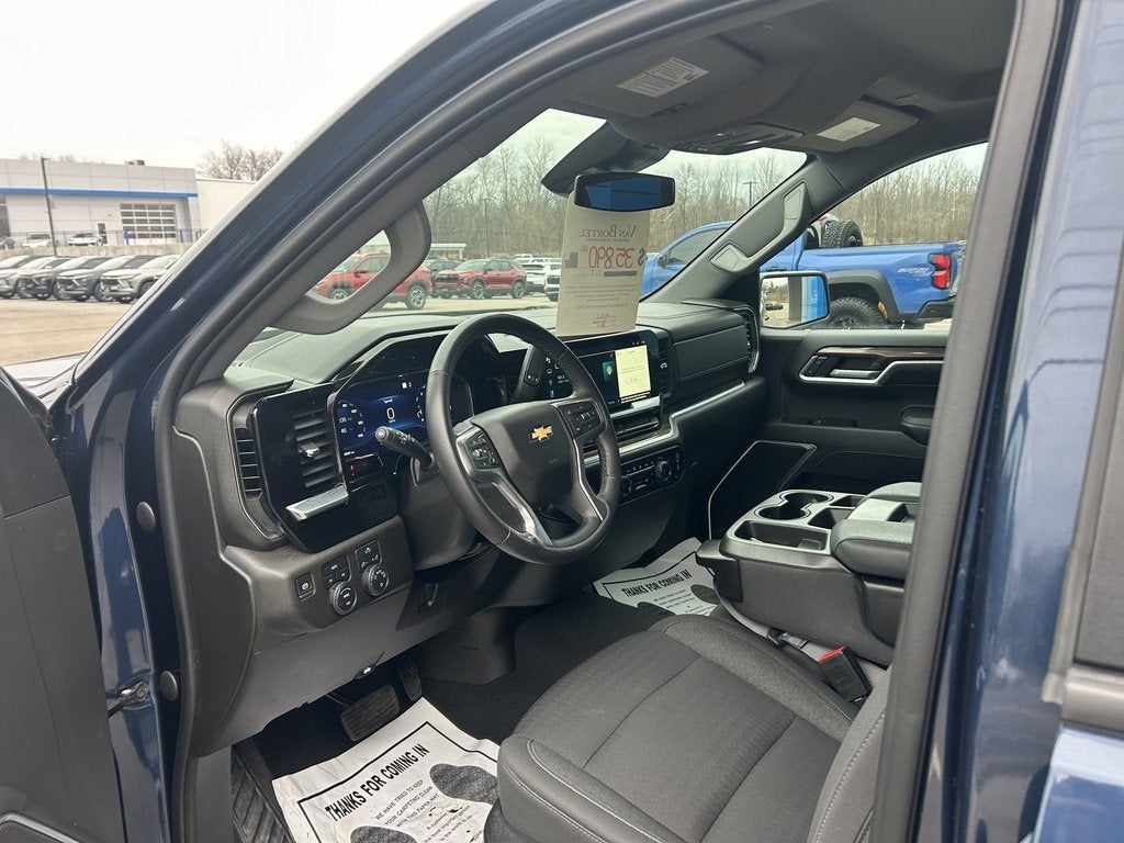 2022 Chevrolet Silverado 1500 LT (2FL)