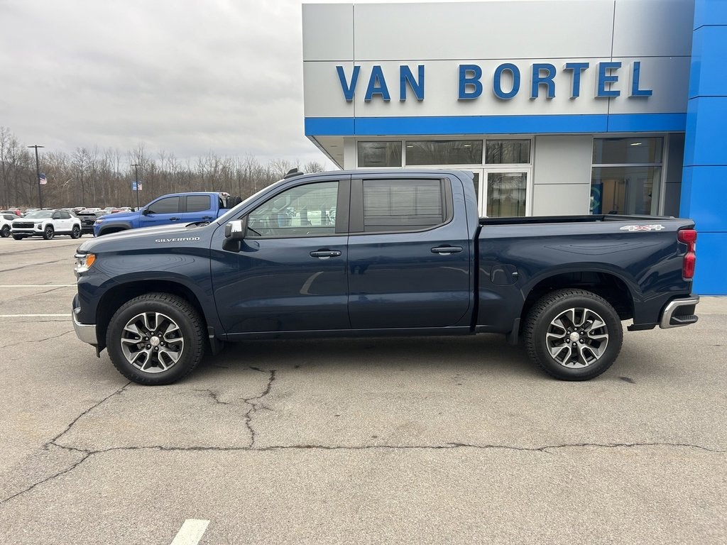 2022 Chevrolet Silverado 1500 LT (2FL)