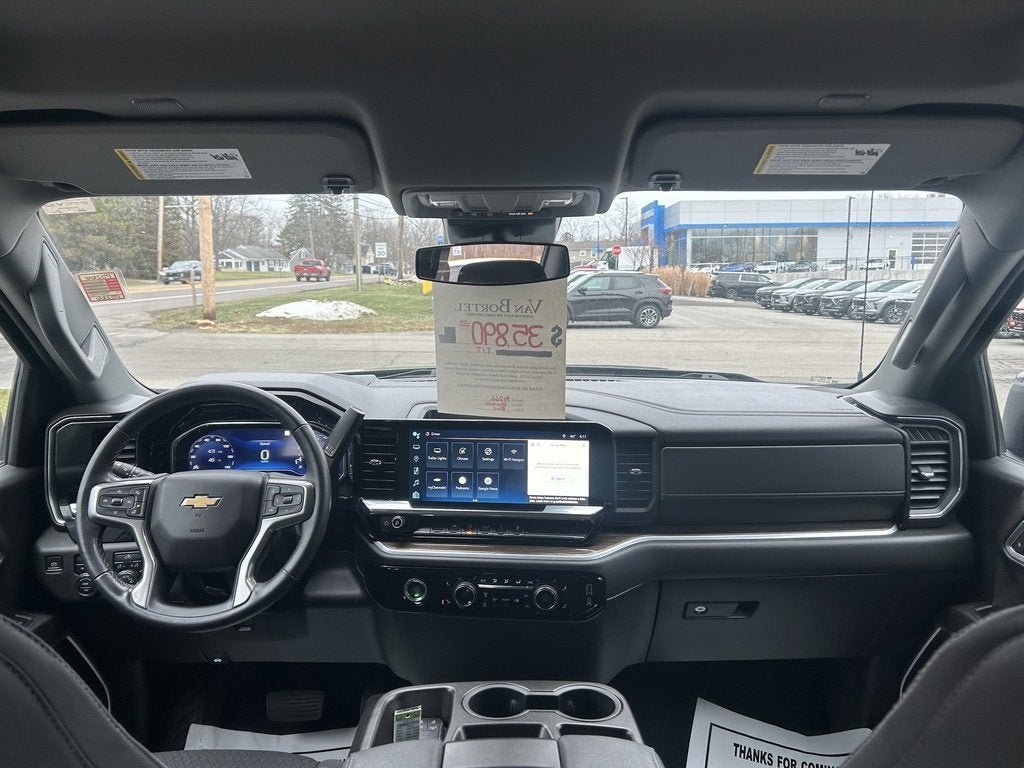 2022 Chevrolet Silverado 1500 LT (2FL)