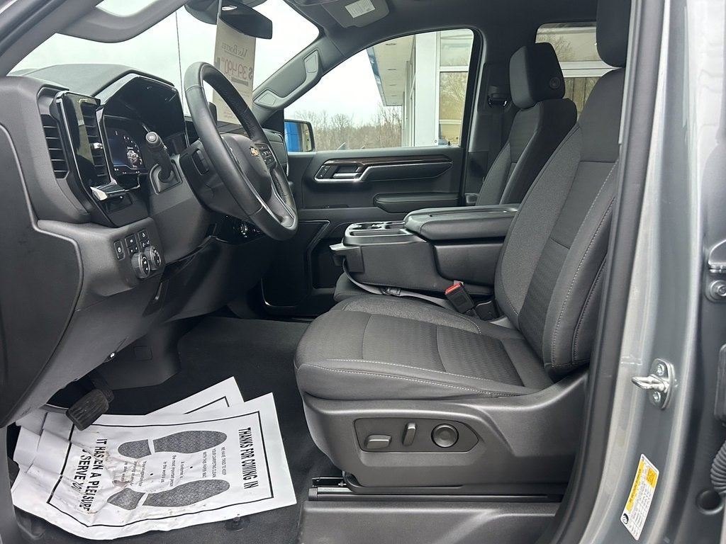 2024 Chevrolet Silverado 1500 LT (2FL)