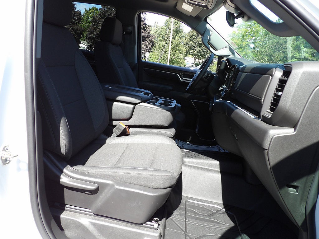 2025 Chevrolet Silverado 1500 LT (2FL)